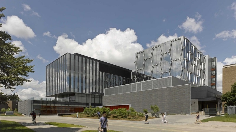 Trường đại học Waterloo Canada - University of Waterloo